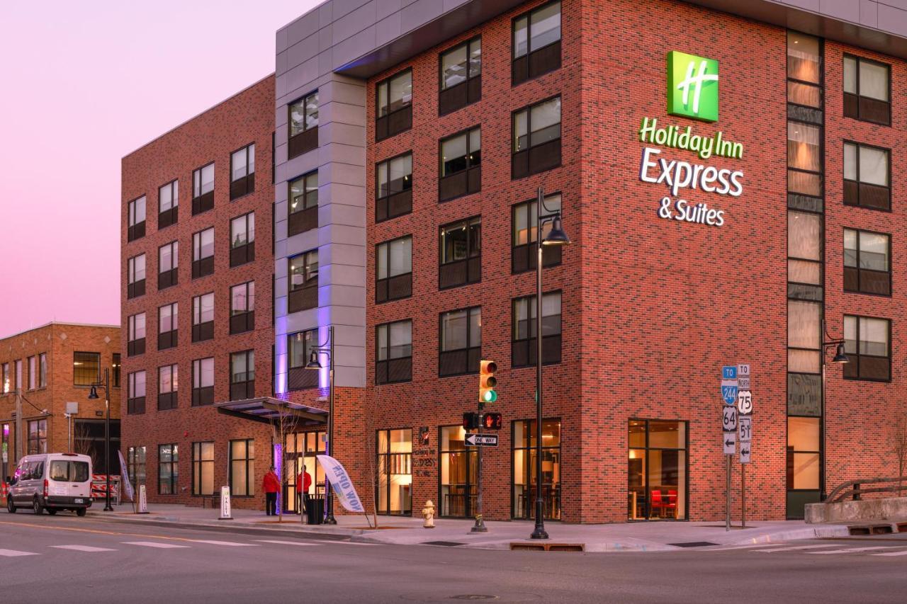 Holiday Inn Express & Suites - Tulsa Downtown - Arts District, An Ihg Hotel Exterior photo